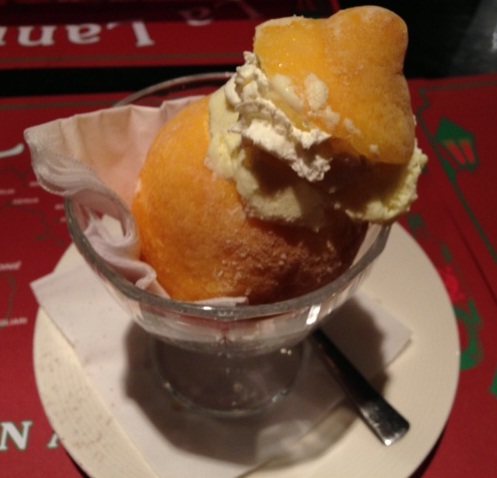 citroen ice cream in a hollowed lemon at La Lanterna
