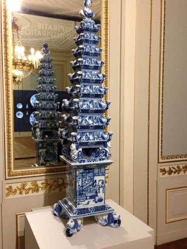 Gemeente Museum Chinees blauw sculpture