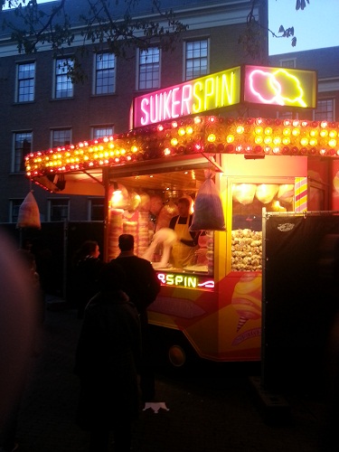 Koninginnenacht suikerspin stand