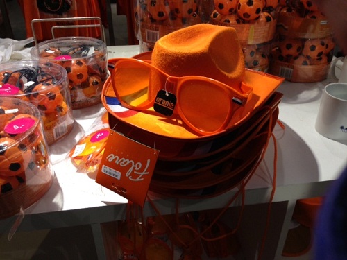 oranje hat and glasses for Koninginnedag 2013