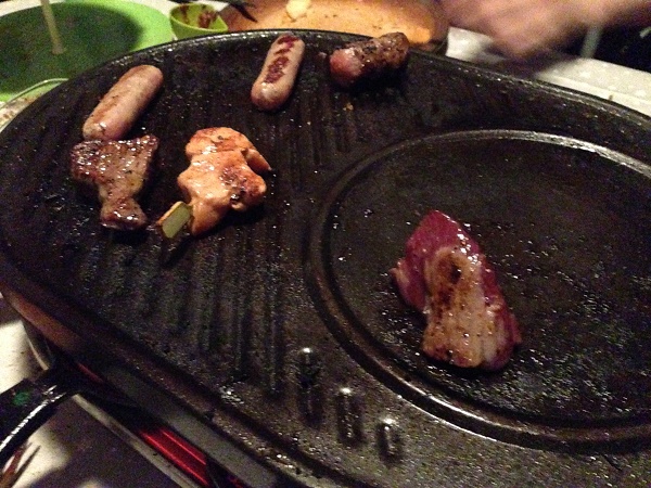 Gourmet set pans underneath