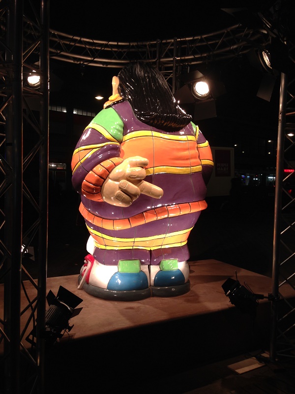 Haagse Harry statue in The Hague from behind