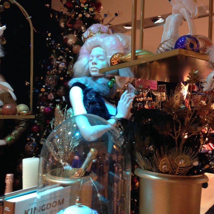 christmas-decorations-at-bijenkorf-2016