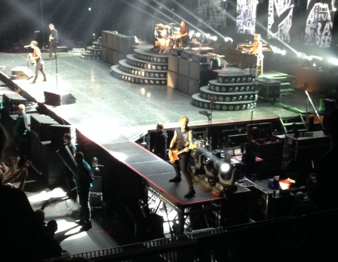 green-day-concert-jan-2017-amterdam-ziggo-dome-mike-dirnt
