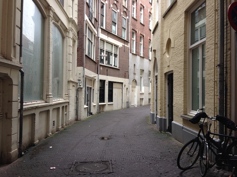 achterom-alleyway-in-the-hague