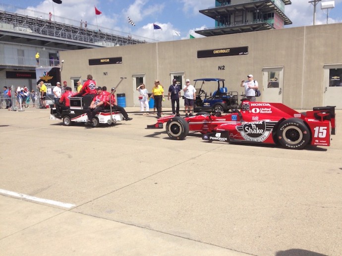 Indy 500 2017 - Rahal Letterman in the number 15 Steak n Shake car