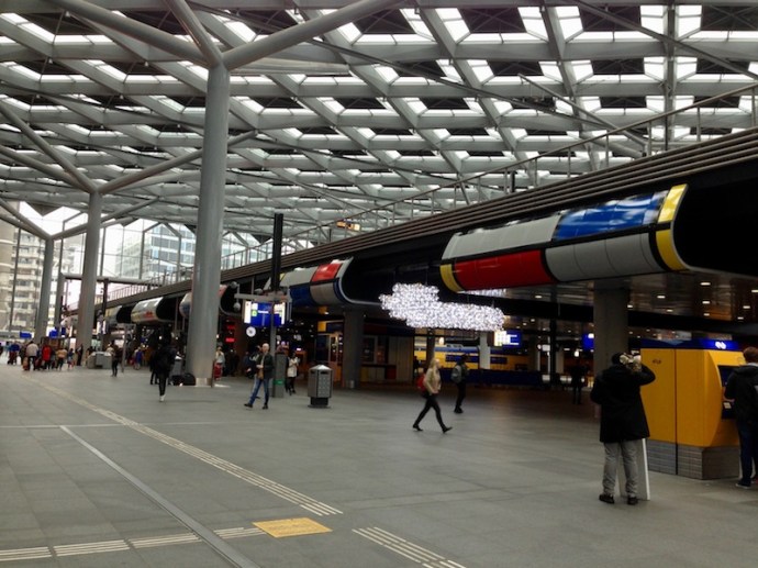 Mondriaan colors at Den Haag Centraal (train station in The Hague)