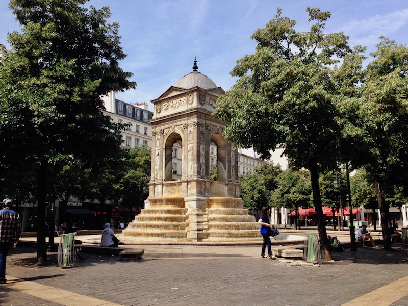 Fountain of Innocents, Paris