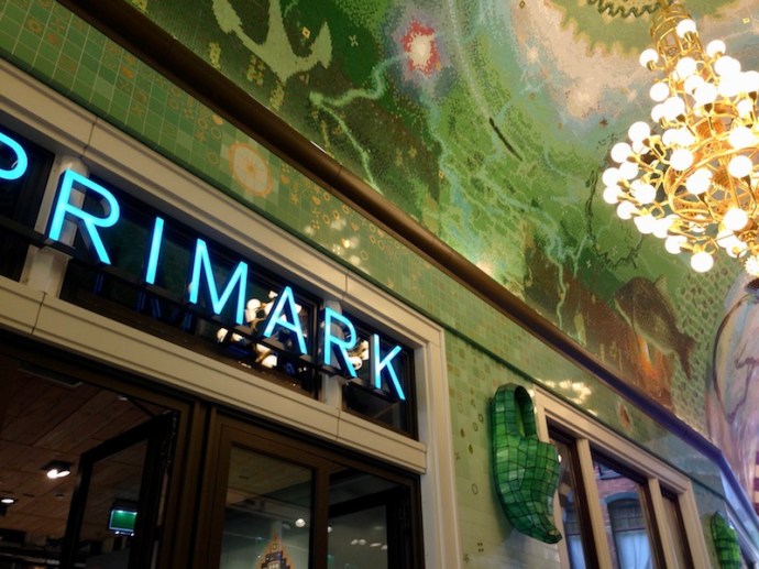 Beurspassage in Amsterdam, Primark entrance, Sept 2017