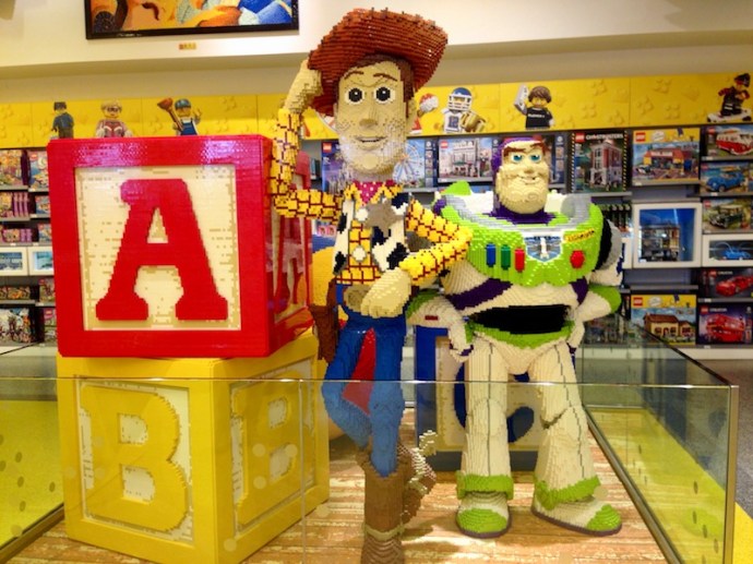 Lego store - Disneyland Paris