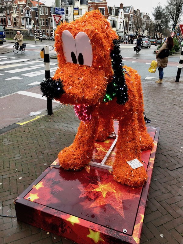 Pluto at the De Fred, The Hague, Christmas 2017