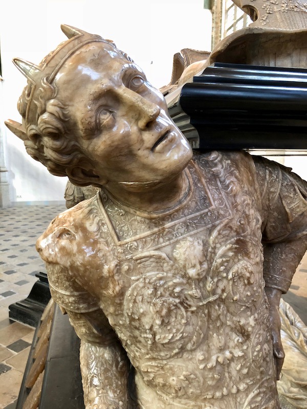 Grote Kerk in Breda - corner part of Engelbrecht II tomb